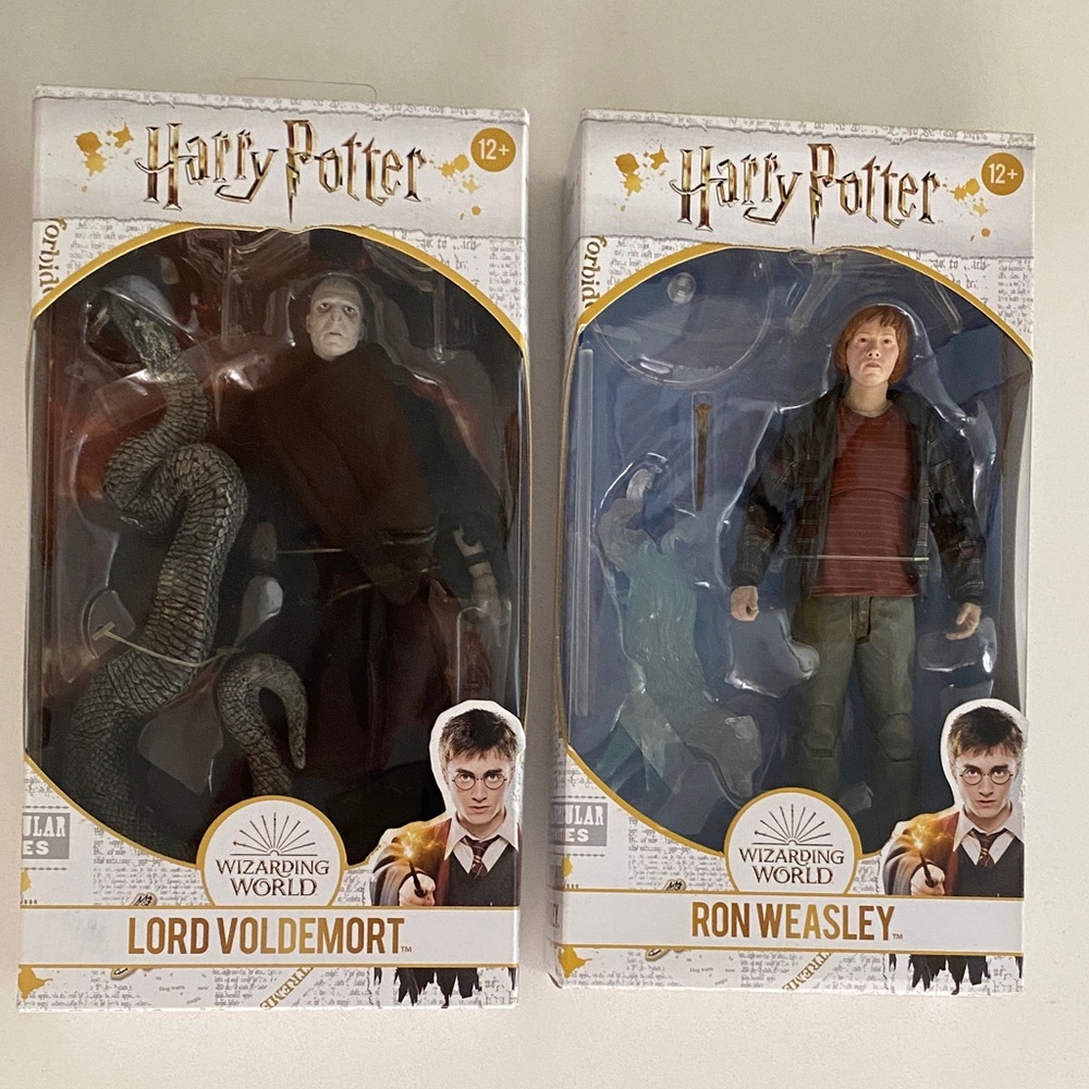Harry Potter Lord Voldemort & Ron Weasley 2-Figure Set - Wizarding World